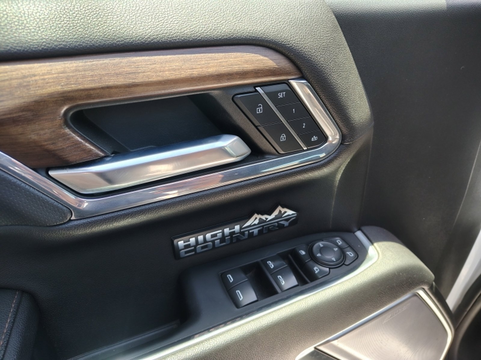CHEVROLET SILVERADO 3.0 TD HIGH COUNTRY AT 4X4 DIESEL 2023 - Imagen 14 de 20