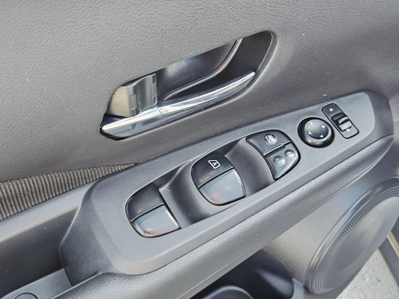Nissan KICKS 1.6 ADVANCE MT 2024 - Imagen 15 de 19