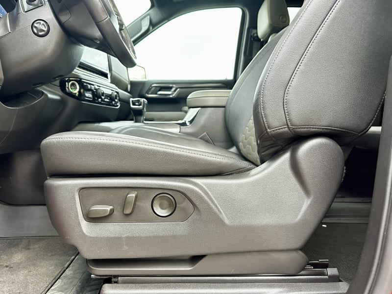 Chevrolet SILVERADO 6.2 AUT 2024 - Imagen 17 de 20