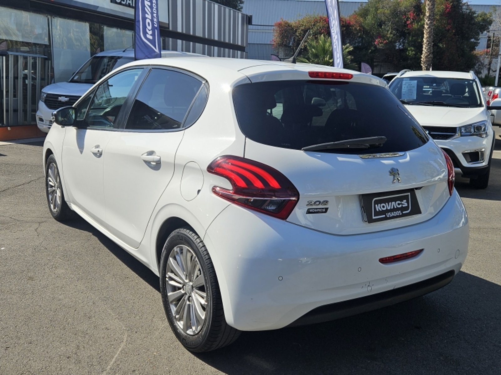 PEUGEOT 208 SIGNATURE 1.2 PURETECH MT 2019 - Imagen 6 de 20