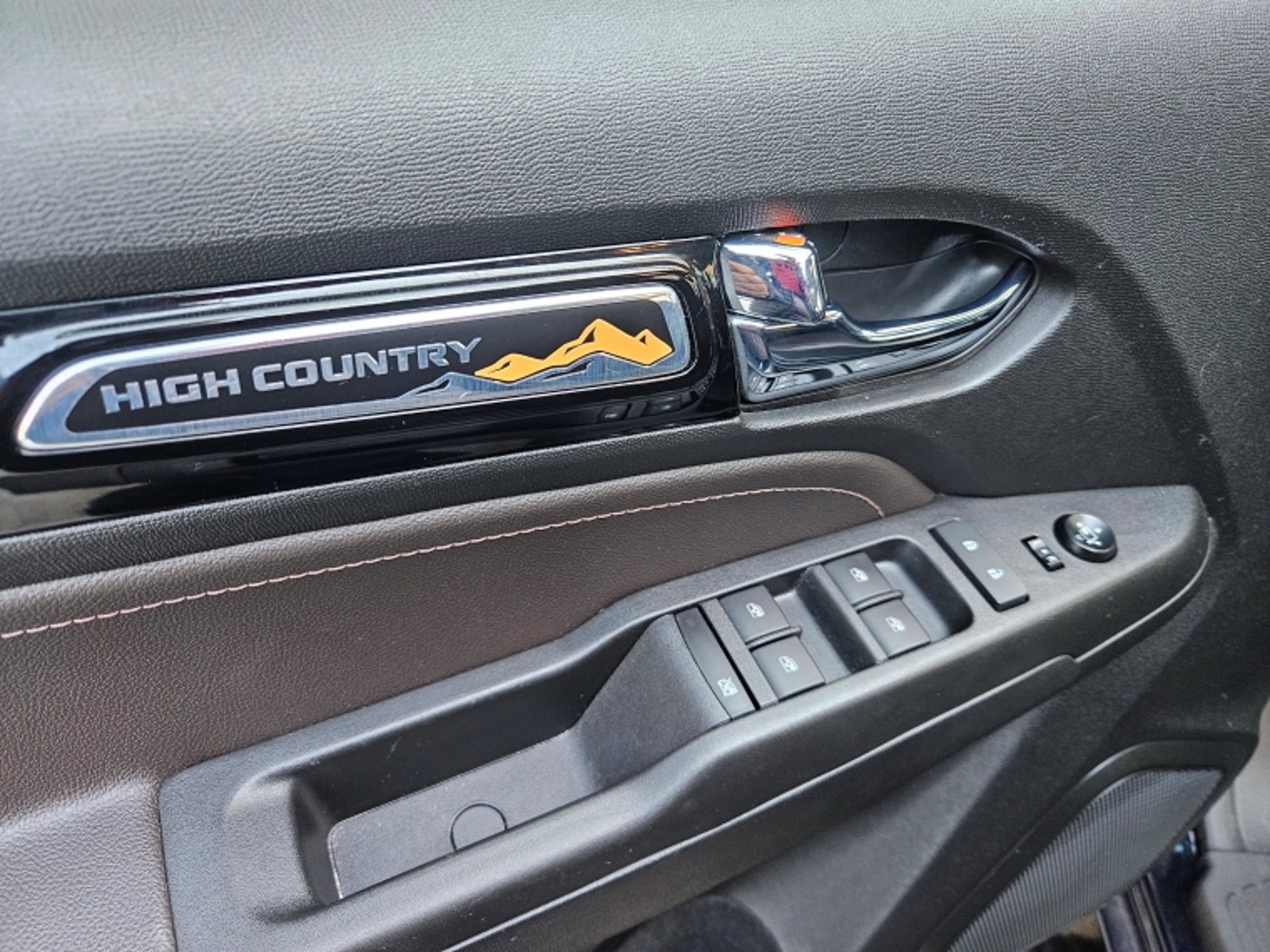 CHEVROLET COLORADO 2.8 HIGH COUNTRY AT  4X4  DIESEL 2023 - Foto 5 de 11