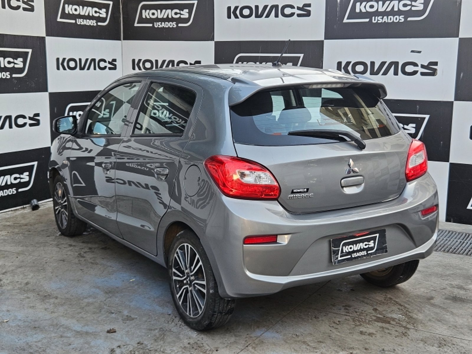 Mitsubishi MIRAGE 1.2  GLS MT 2018 - Imagen 7 de 17