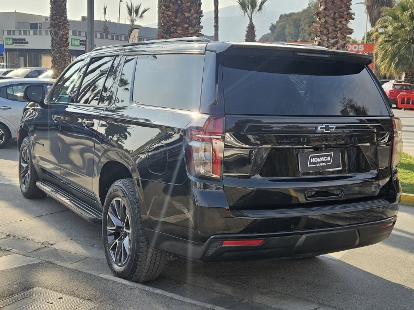 CHEVROLET SUBURBAN Z71 4X4 5.3 AUT 2023 - Imagen 6 de 20