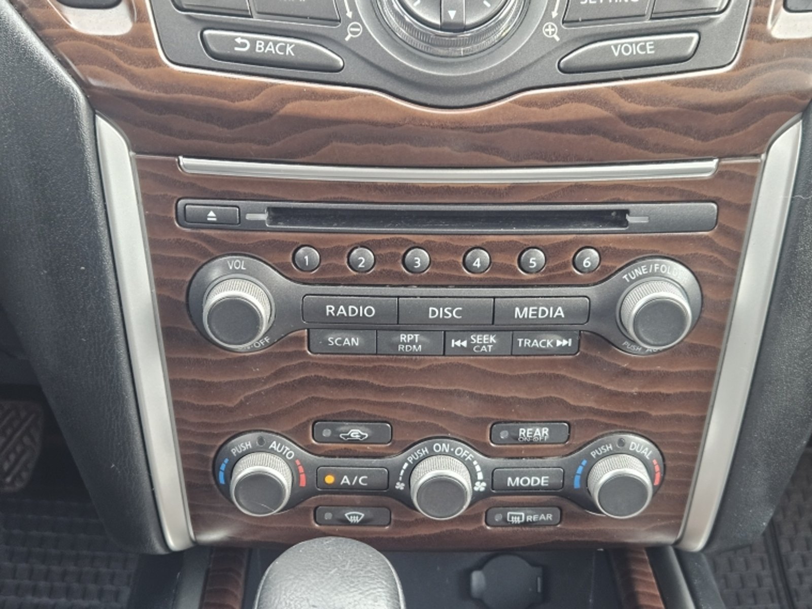 Nissan PATHFINDER 4X4 3.5 AUT CVT EXCLUCIVE 2018 - Imagen 15 de 20