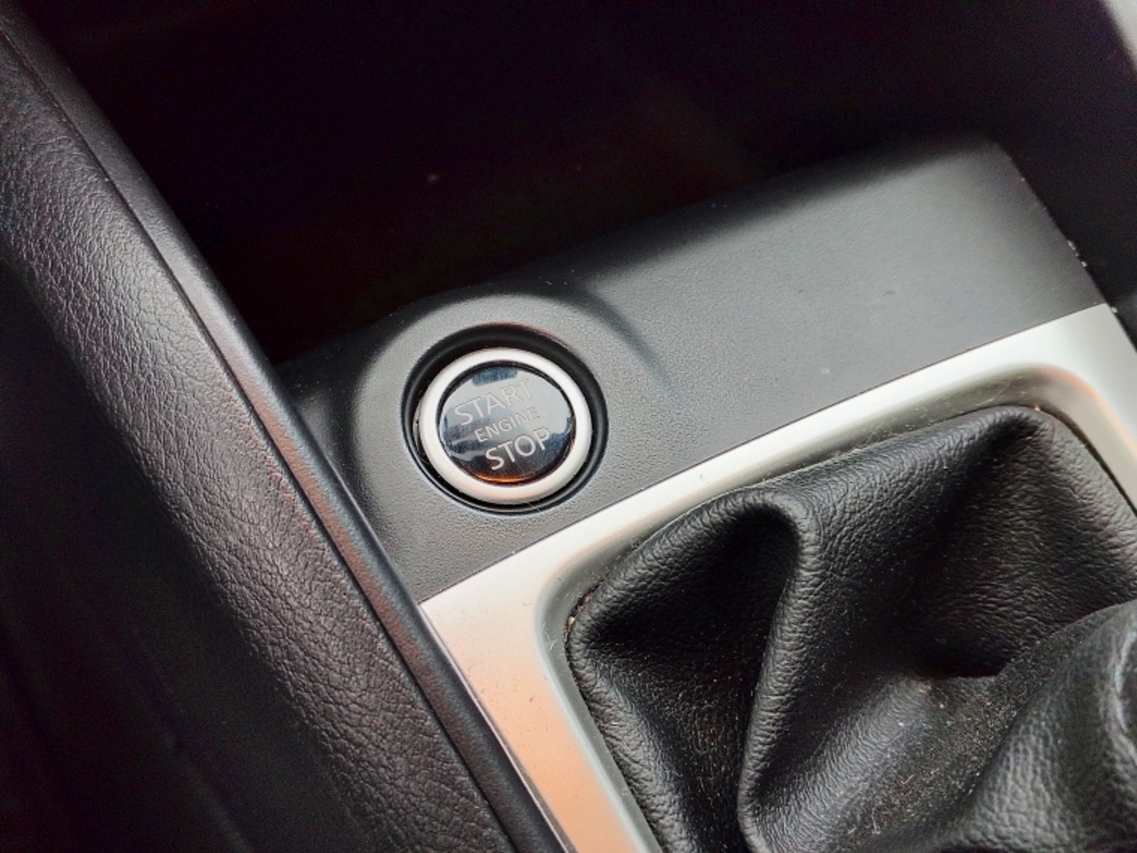 NISSAN KICKS 1.6   SENSE MT 2025 - Imagen 15 de 20