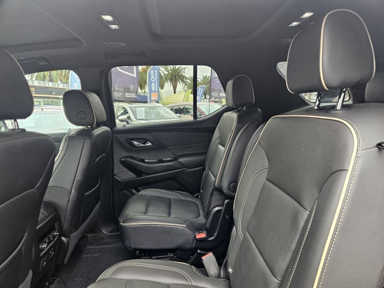 CHEVROLET TRAVERSE PREMIER AT 4X4 2023 - Imagen 8 de 20