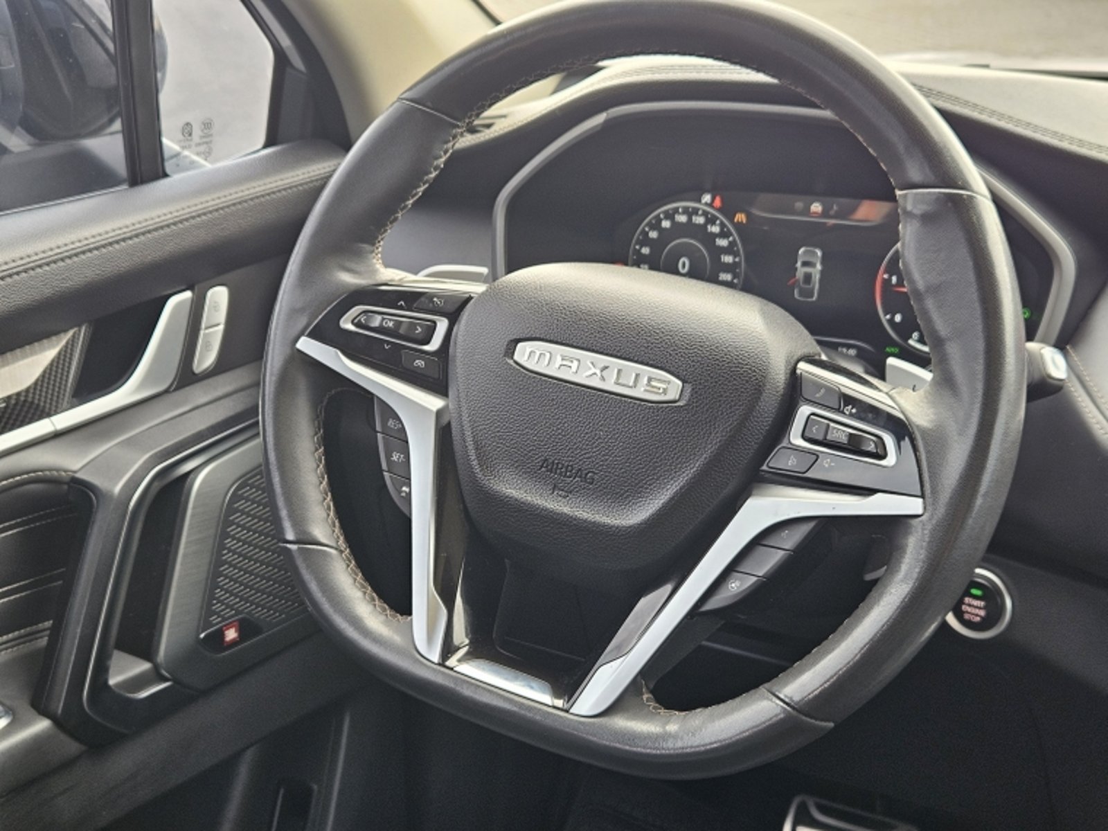 MAXUS D90 FLAGSHIP AT 4X4 2.0 T 2024 - Imagen 14 de 20