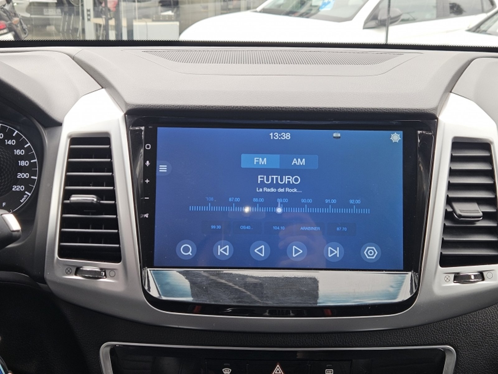 SSANGYONG REXTON 2.0 AUT 4X4 2023 - Imagen 12 de 20