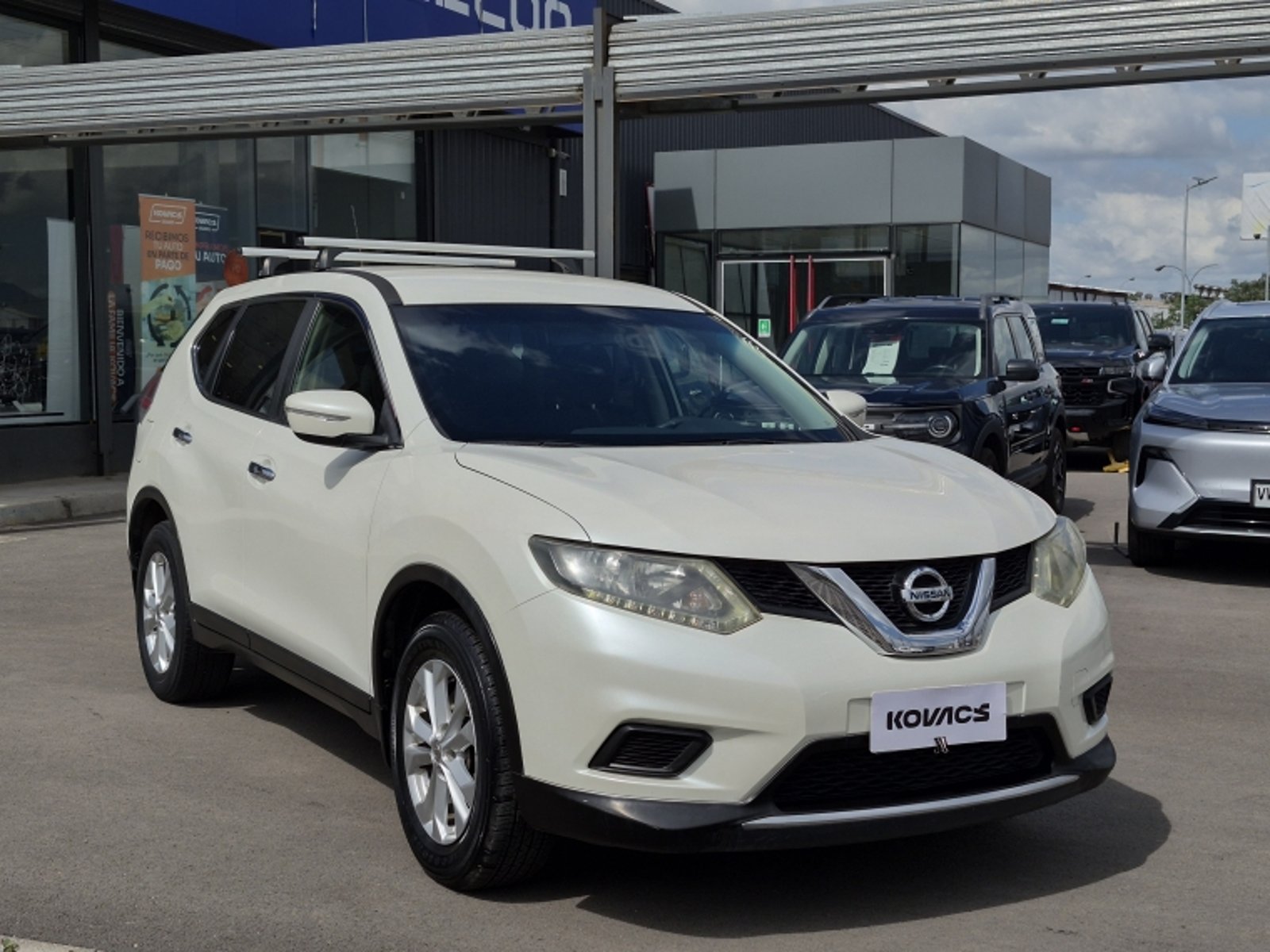 Nissan X-TRAIL SENSE CVT AT 2.5 2017 - Foto 3 de 19