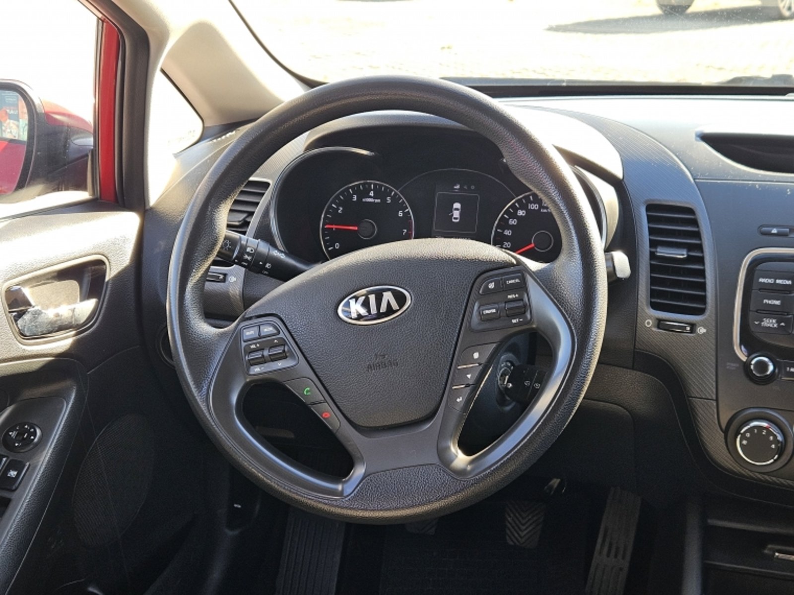 Kia CERATO 5 5 EX MT 1.6 2019 - Imagen 10 de 18