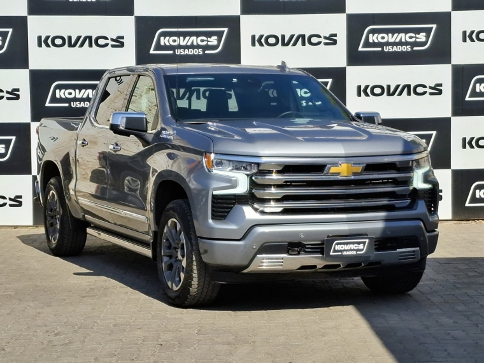 CHEVROLET SILVERADO HC AT 2025 - Imagen 3 de 20