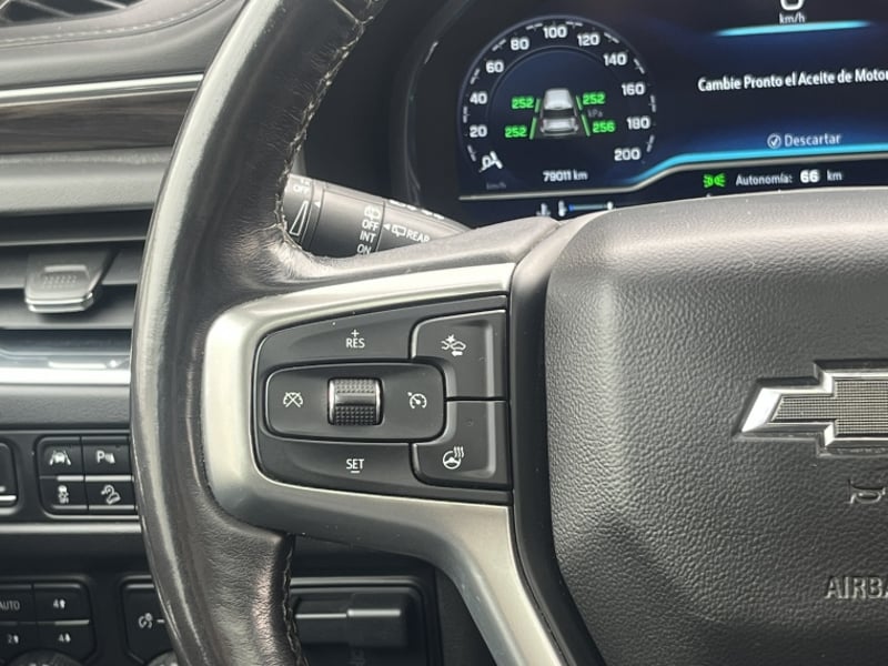 Chevrolet SUBURBAN 5.3 Z71 AT 4X4 2023 - Imagen 18 de 20