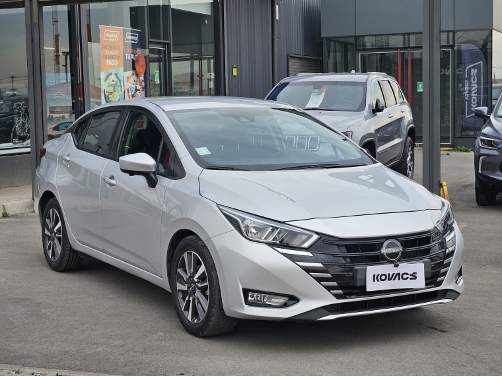 Nissan VERSA ADVANCE AT 1.6 2023 - Foto 3 de 18