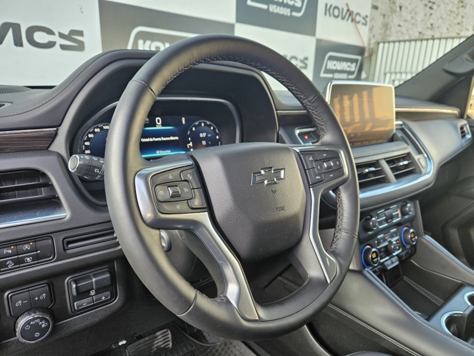 CHEVROLET TAHOE 5.3 Z71 AT 4X4 2024 - Imagen 14 de 20