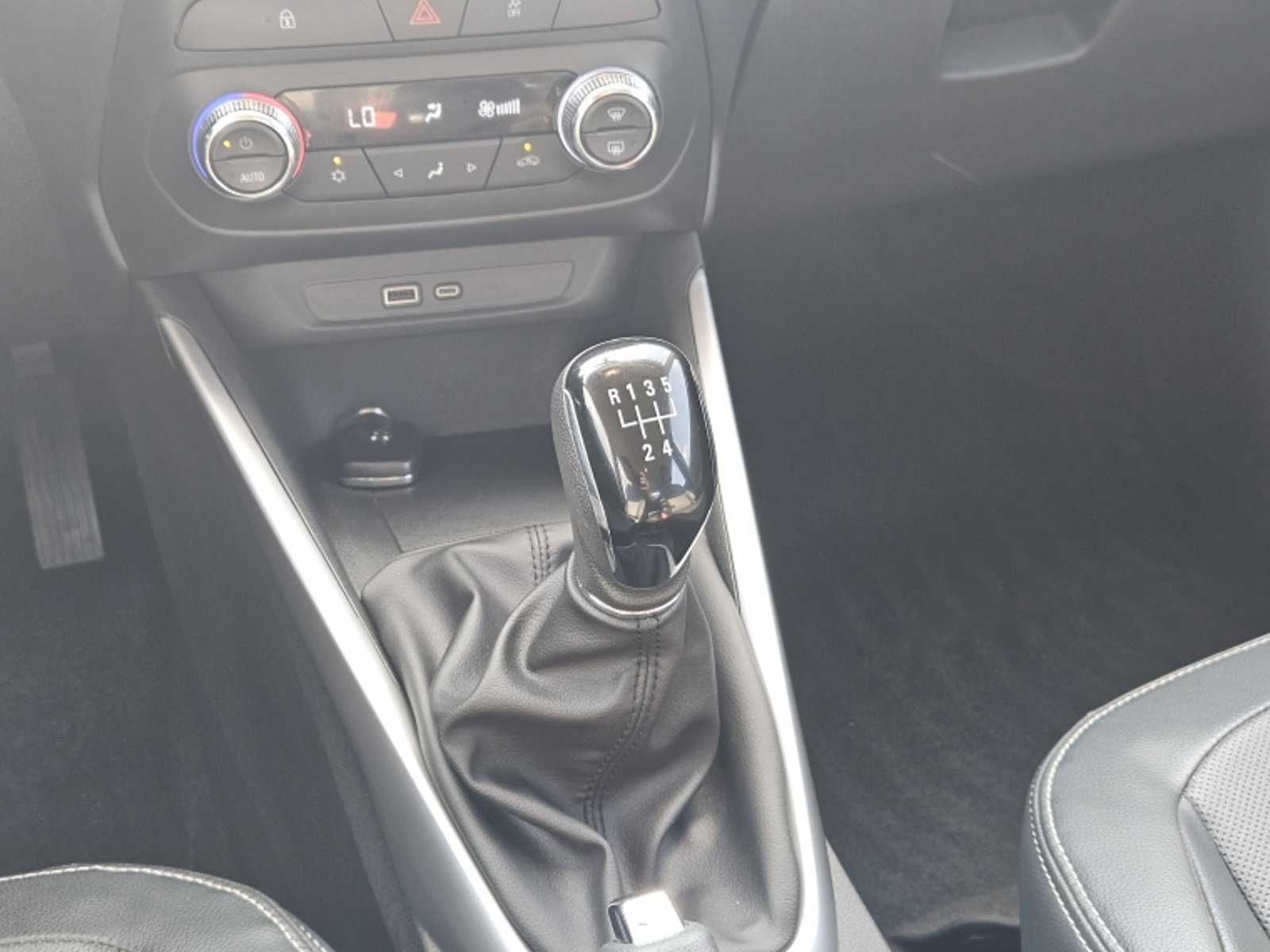 CHEVROLET MONTANA 1.2 PREMIER MT 2024 - Imagen 12 de 20