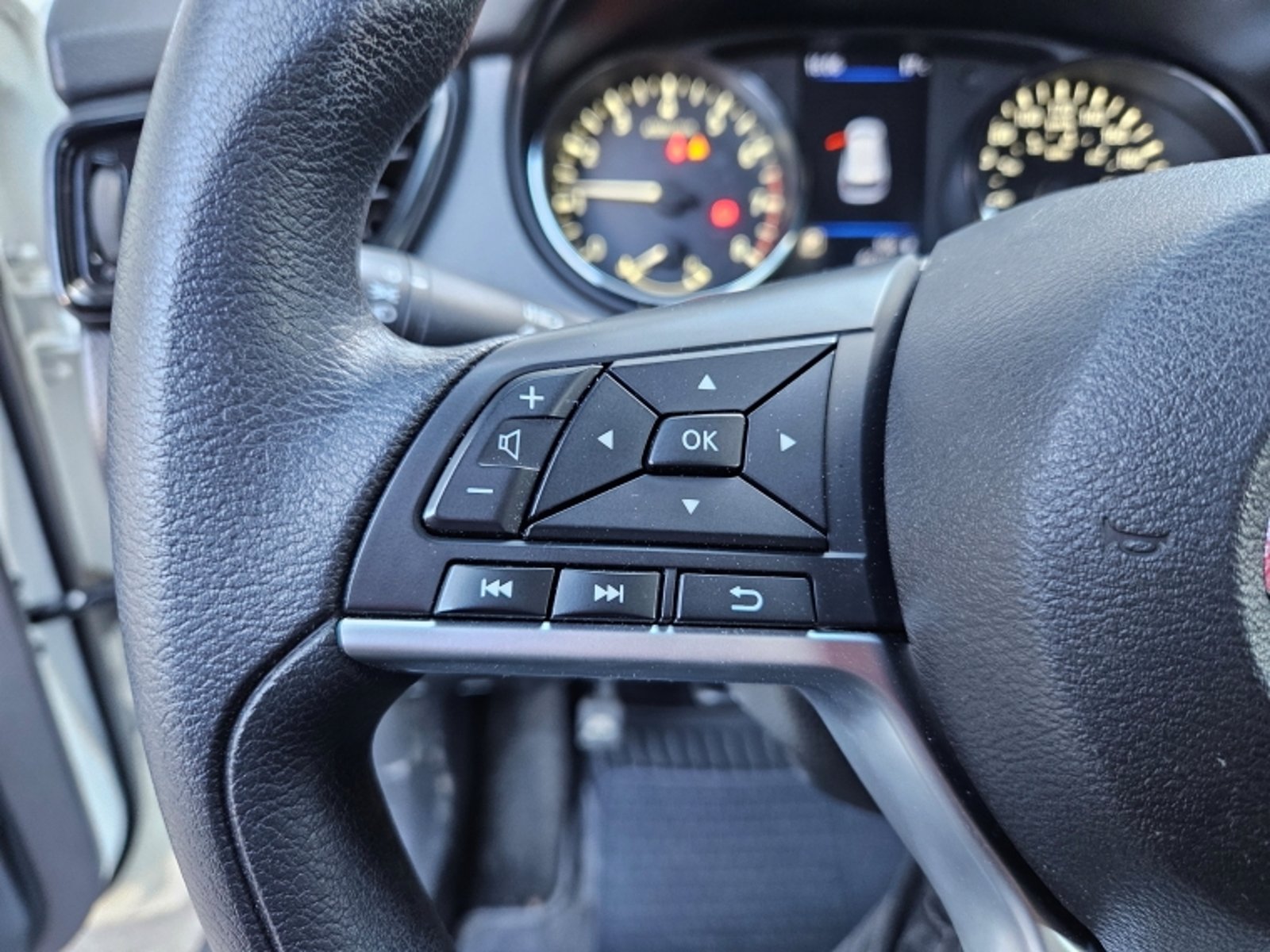 Nissan X-TRAIL 2.5  SENSE  AT 2022 - Imagen 18 de 19