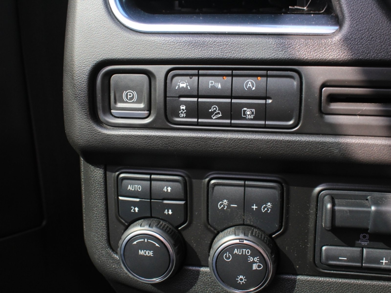 CHEVROLET TAHOE 5.3  Z71  AT  4X4 2024 - Imagen 16 de 20