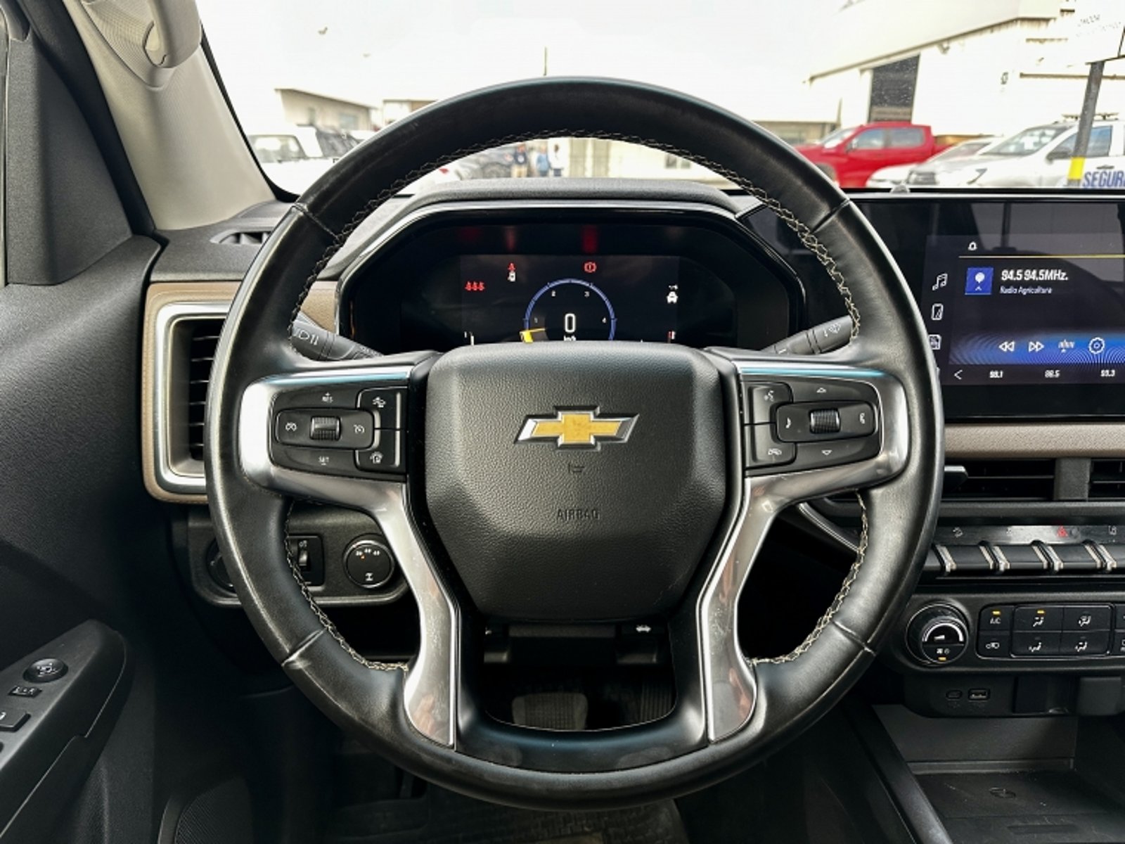 CHEVROLET COLORADO 2.8 HC AT 2024 - Imagen 10 de 18