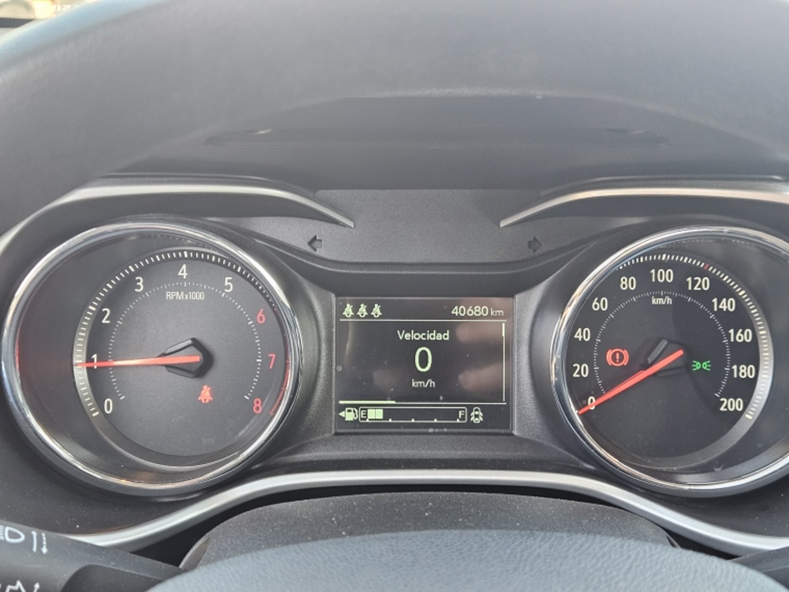 Chevrolet TRACKER TRACKER 1.2T LTZ MT P 2023 - Imagen 19 de 20