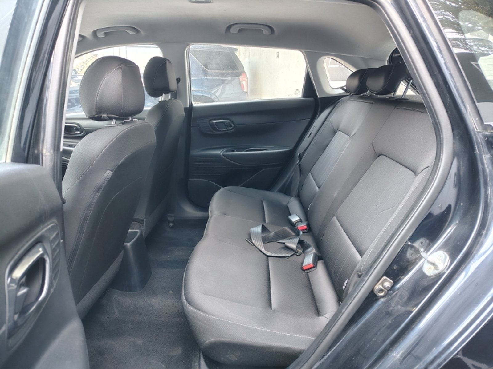 HYUNDAI I-20 1.4 BI3   PLUS  MT 2023 - Imagen 5 de 17