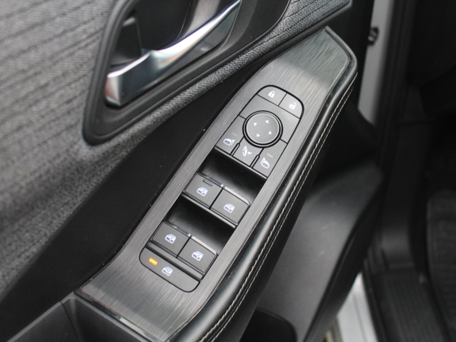 NISSAN X-TRAIL ADVANCE 3ROW AT 2.5 2024 - Imagen 10 de 20