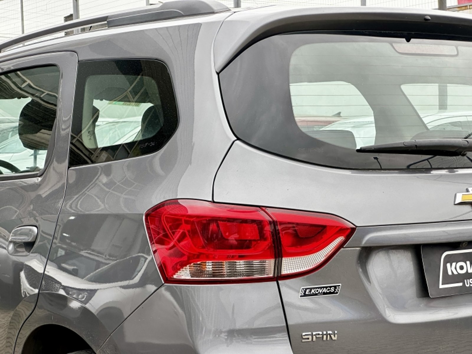 Chevrolet SPIN 1.8 MT 2021 - Imagen 8 de 18