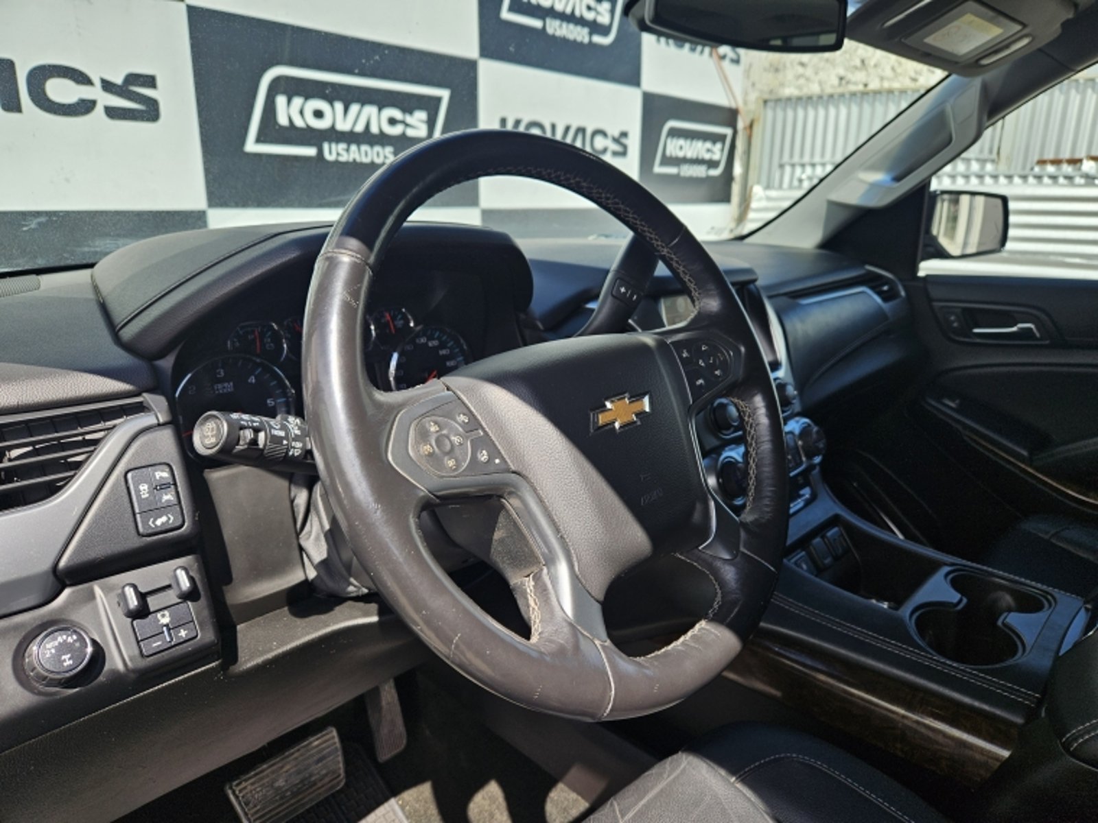 CHEVROLET SUBURBAN 2019 - Imagen 13 de 20