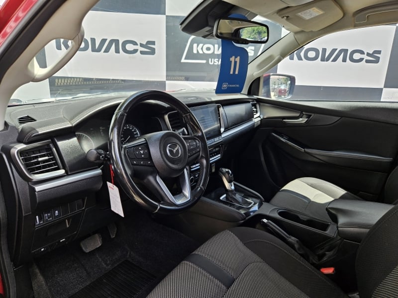 Mazda BT-50 3.0 HIGH PLUS AT 4X4 DIESEL 2022 - Imagen 12 de 20