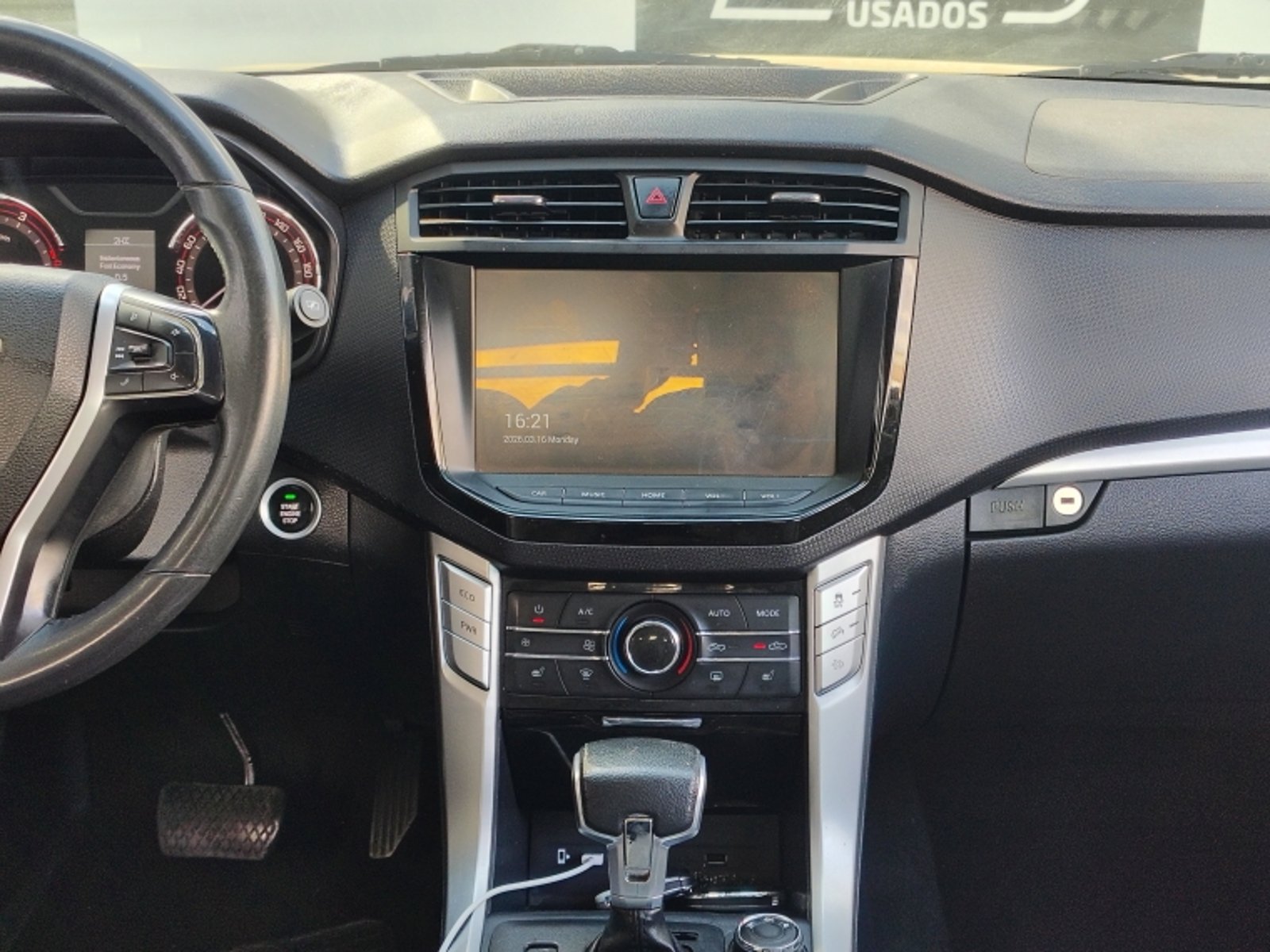 MAXUS T60 2.0 D20 GLX AT 4X4 DIESEL 2022 - Imagen 11 de 18