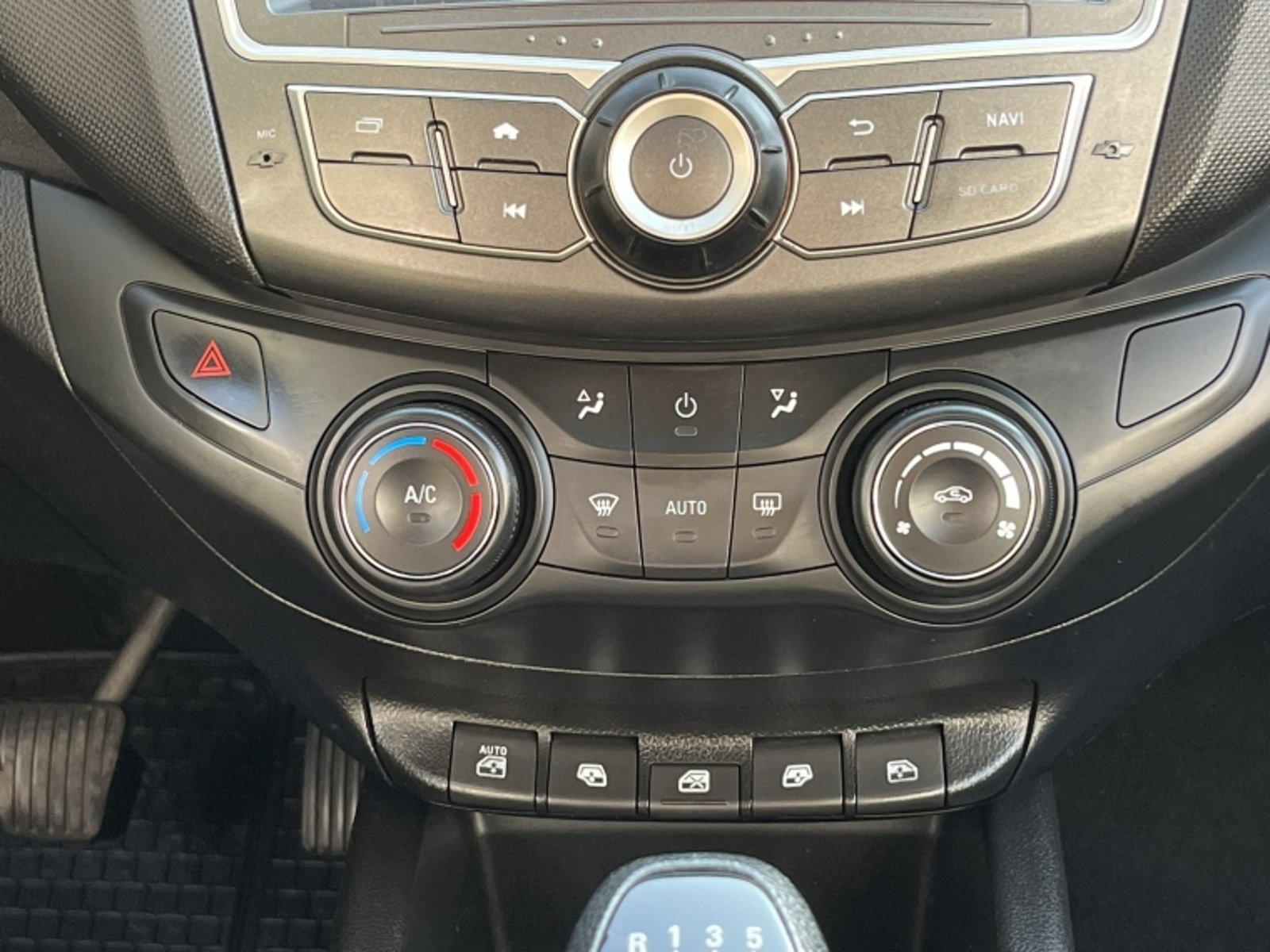 CHEVROLET SAIL LT SMART MT 2022 - Imagen 18 de 20
