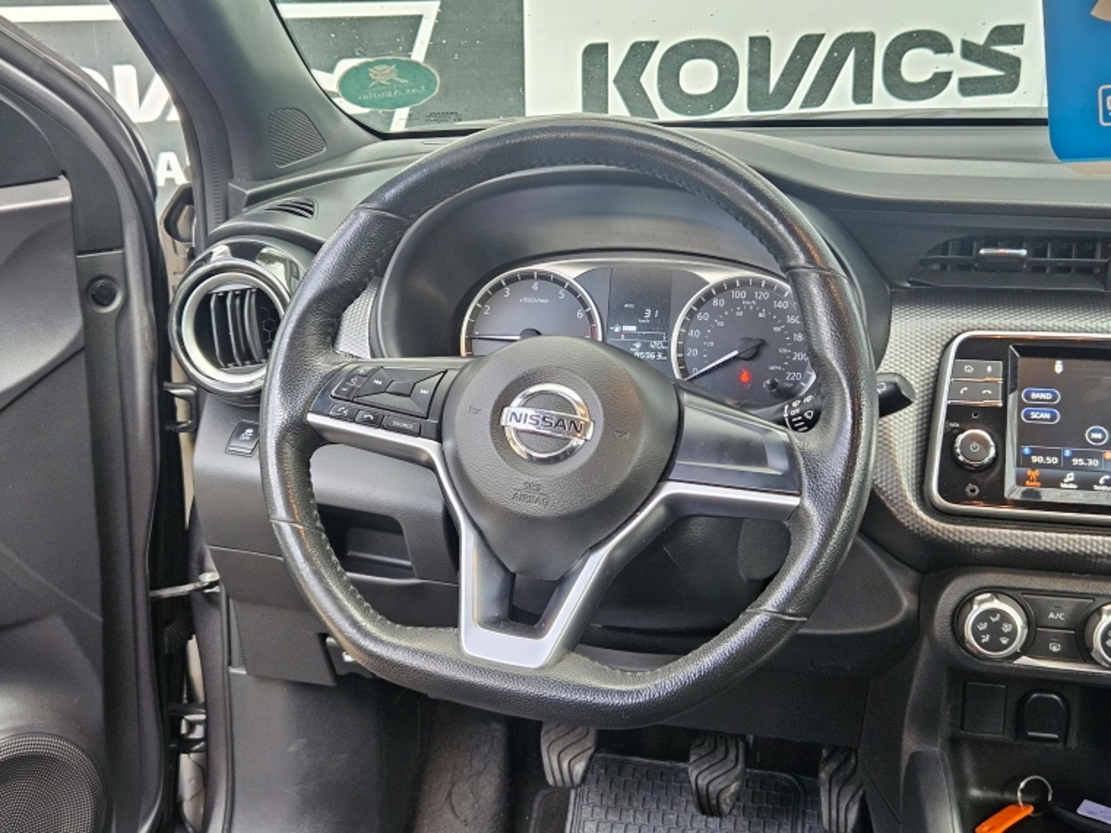 Nissan KICKS 1.6 ADVANCE MT 2019 - Imagen 11 de 18