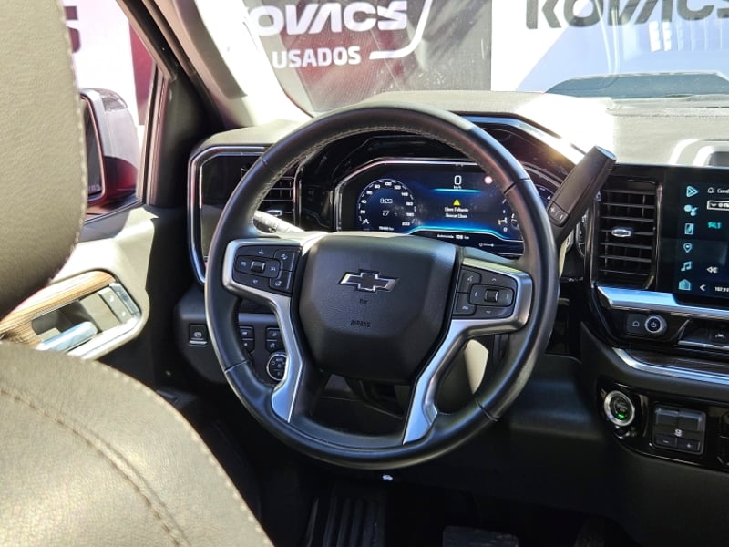 Chevrolet SILVERADO 5.3  CC LT TB  AT 2023 - Imagen 11 de 19