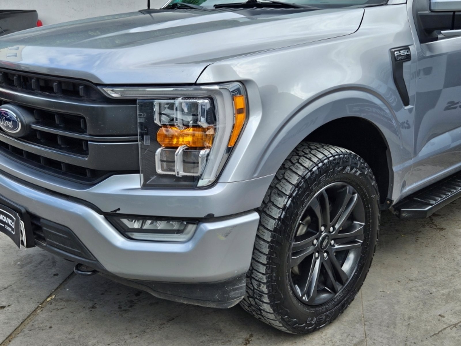 Ford F-150 5.0  LARIAT CC SPORT  AT  4X4 2022 - Foto 2 de 19