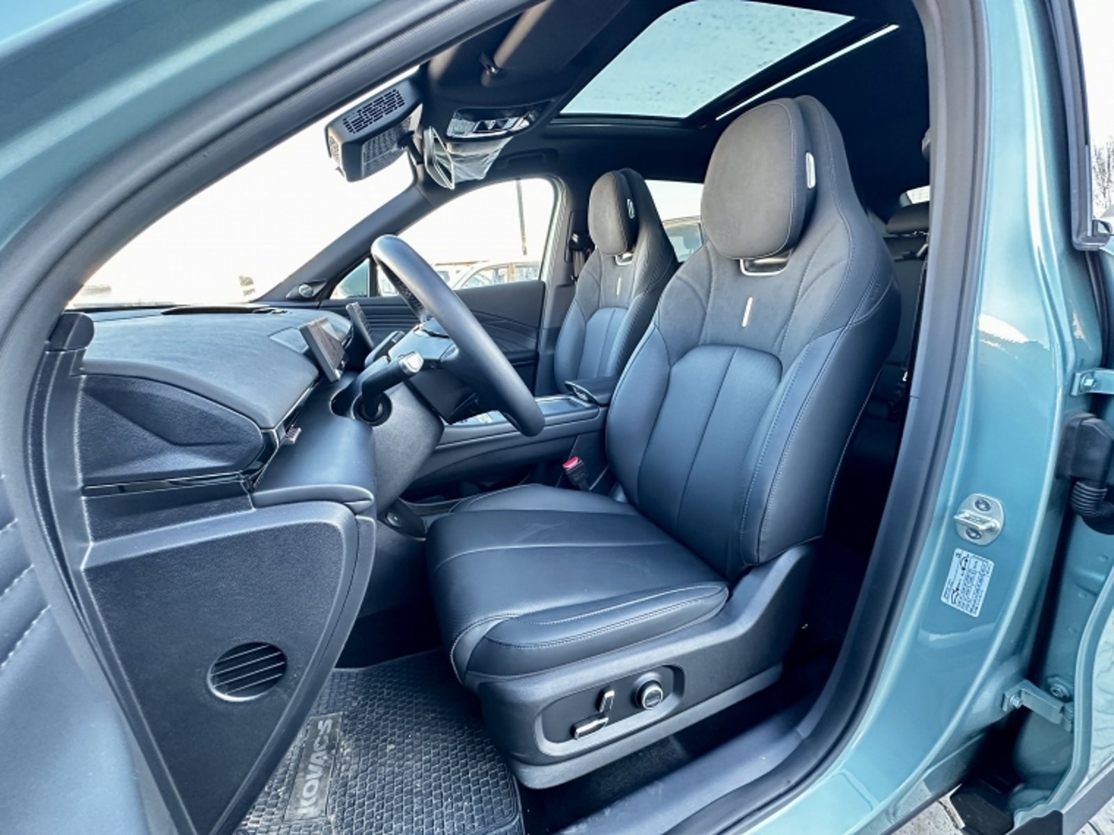 OMODA C7 C7 1.6T AT PRESTIGE 2026 - Imagen 9 de 20