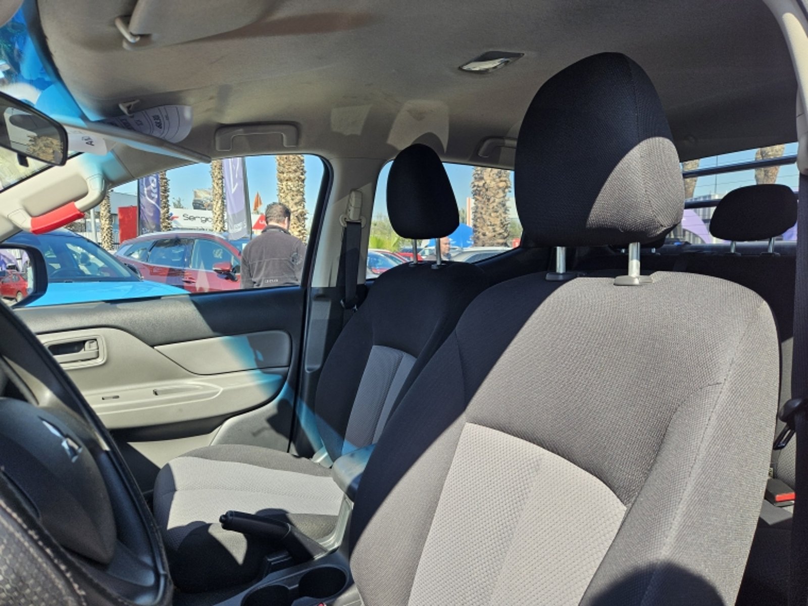 Mitsubishi L200 L 200 WORK CR DC 2.4 2019 - Imagen 15 de 17