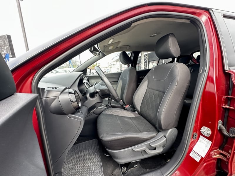 Nissan KICKS 1.6  ADVANCE  ROCK EDITION  MT 2020 - Imagen 9 de 18
