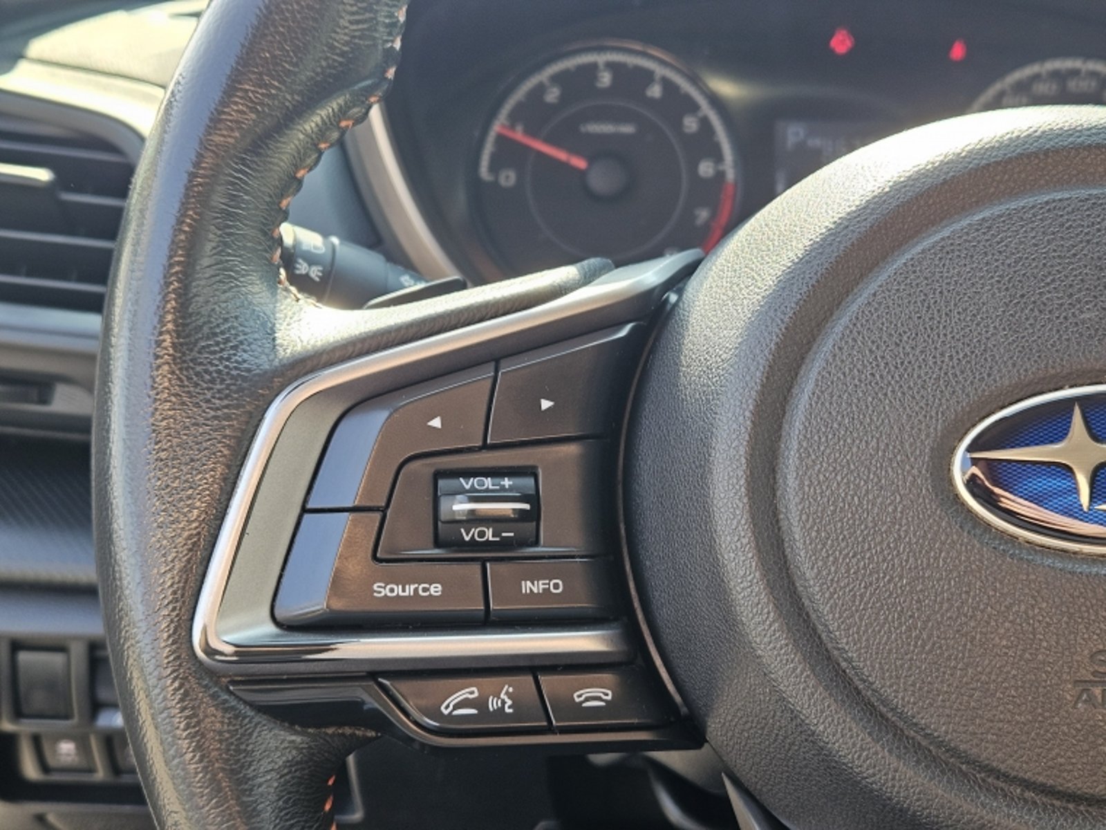 SUBARU XV CVT ACTIVE AT 4X4 2.0 2017 - Imagen 18 de 20