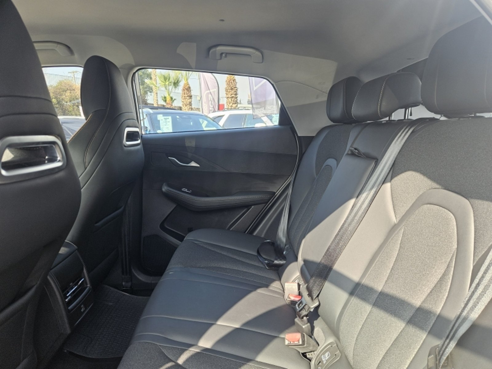 OMODA C5 1.5 T URBAN AT 2026 - Imagen 8 de 20