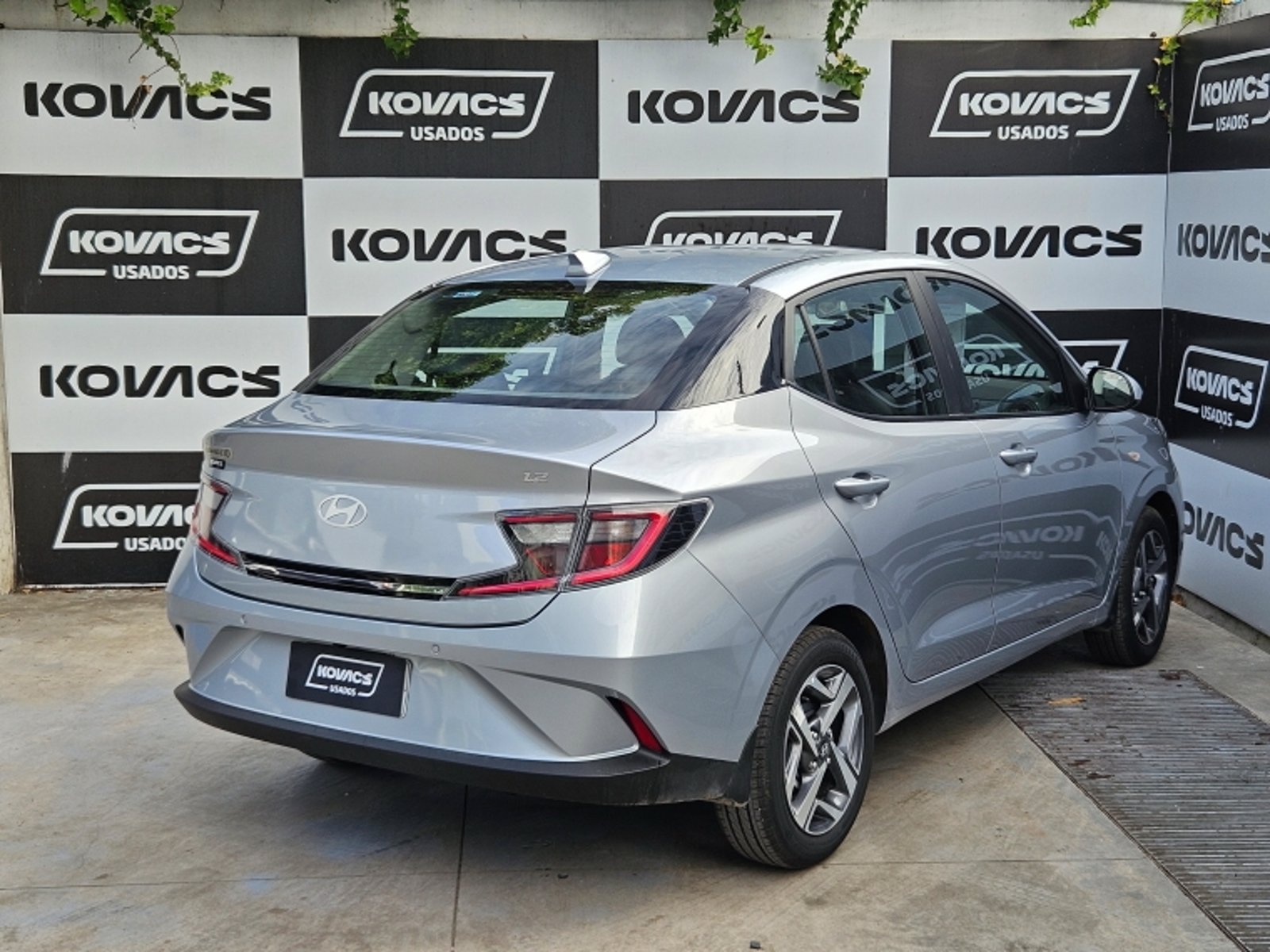 Hyundai GRAND I10 AI3  SEDAN 1.2 AT PLUS FL 2026 - Foto 5 de 19