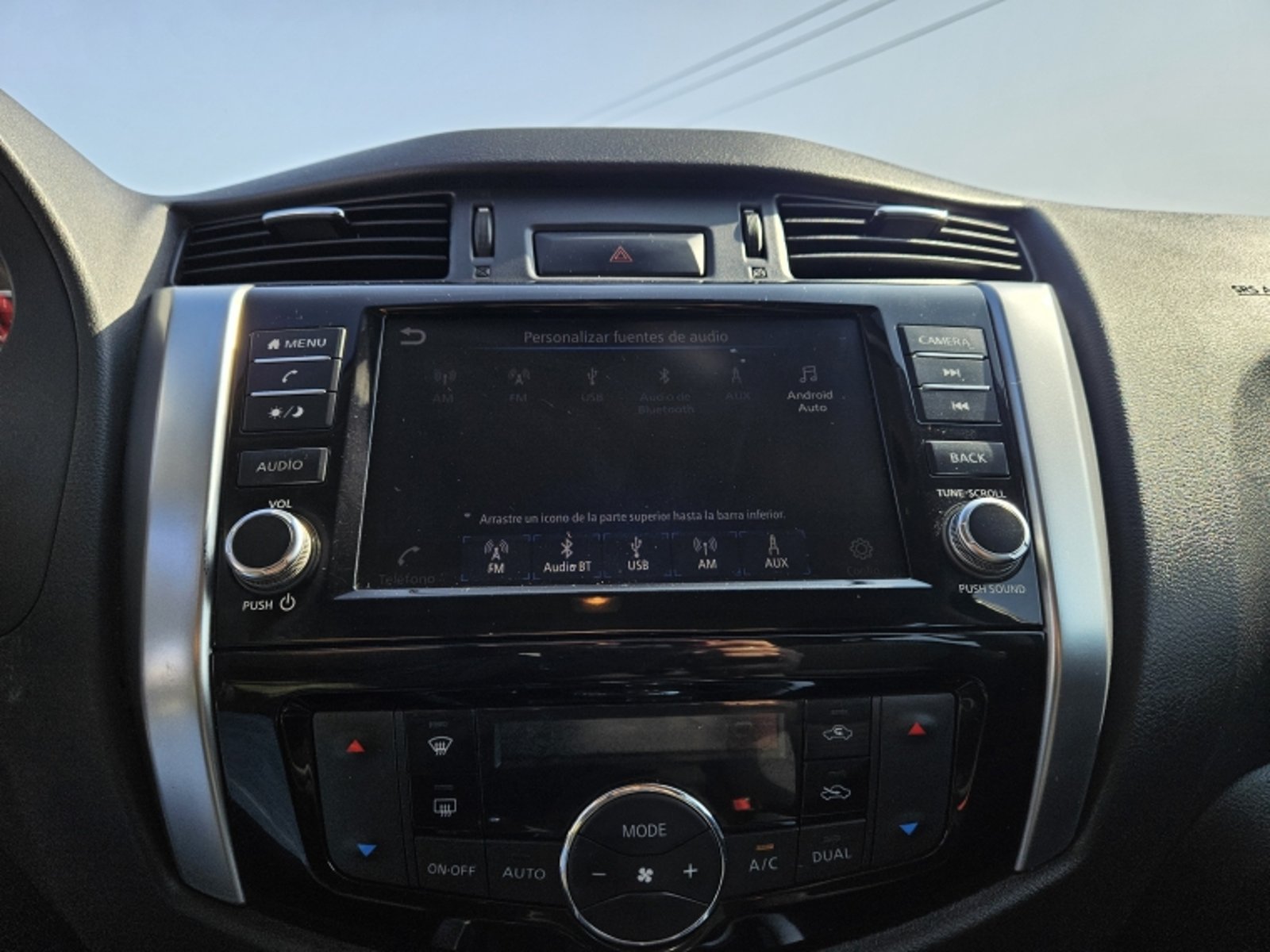NISSAN NAVARA 2.3 DC XE AT 4X4 DIESEL 2024 - Imagen 15 de 19