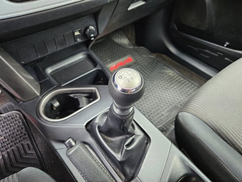 Toyota RAV4 2.0 STD MT 2019 - Imagen 16 de 20