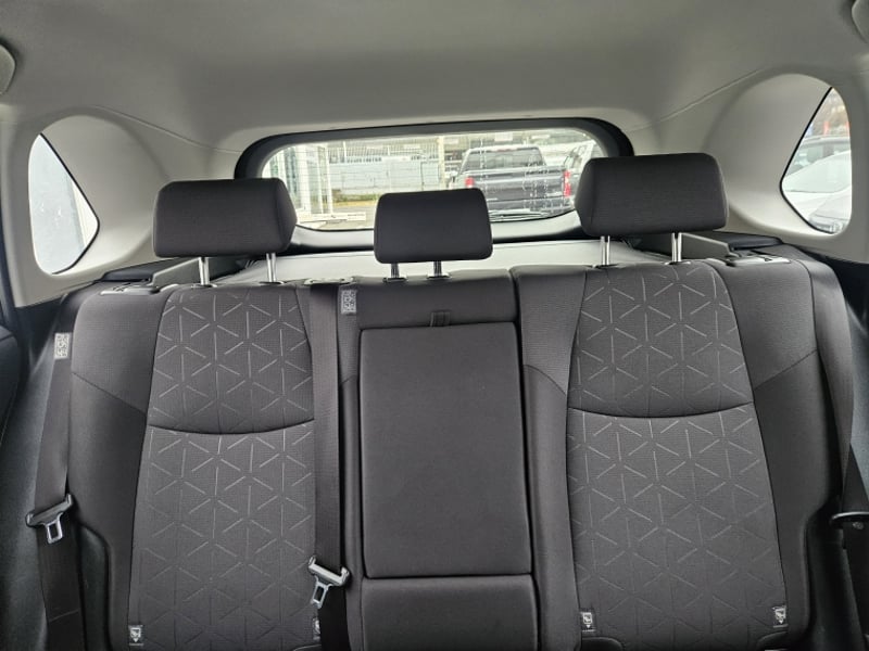 Toyota RAV4 2.0 XLE SAFETY SENSE AT 2023 - Imagen 17 de 20