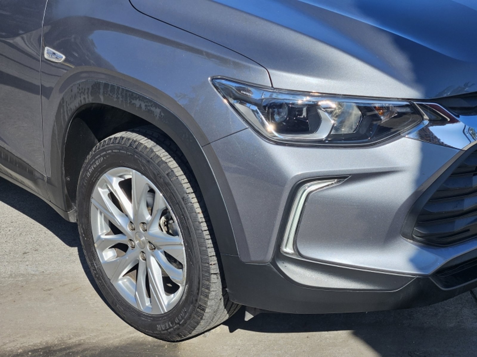 Chevrolet TRACKER TRACKER 1.2T LTZ MT P 2023 - Imagen 7 de 20