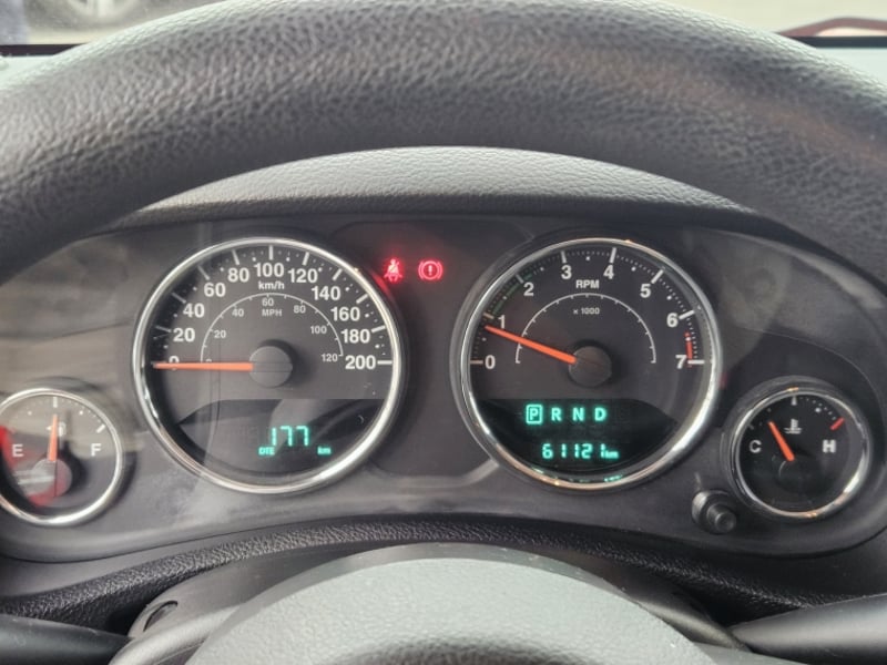 Jeep WRANGLER WRANGLER SPORT 4X4 3.6 AUT 2017 - Imagen 15 de 20