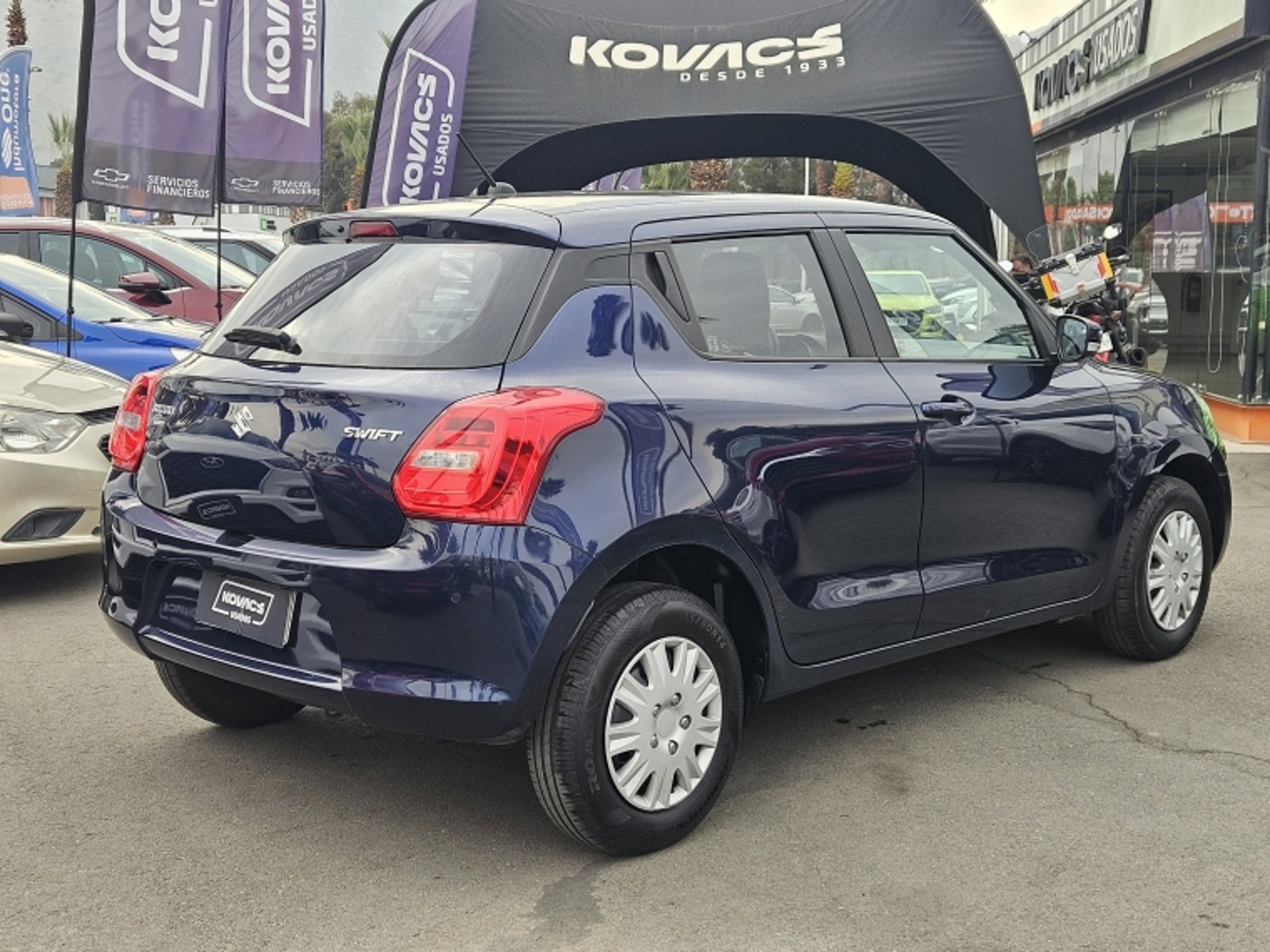 Suzuki SWIFT GLX 1.2 MT 2023 - Foto 4 de 20