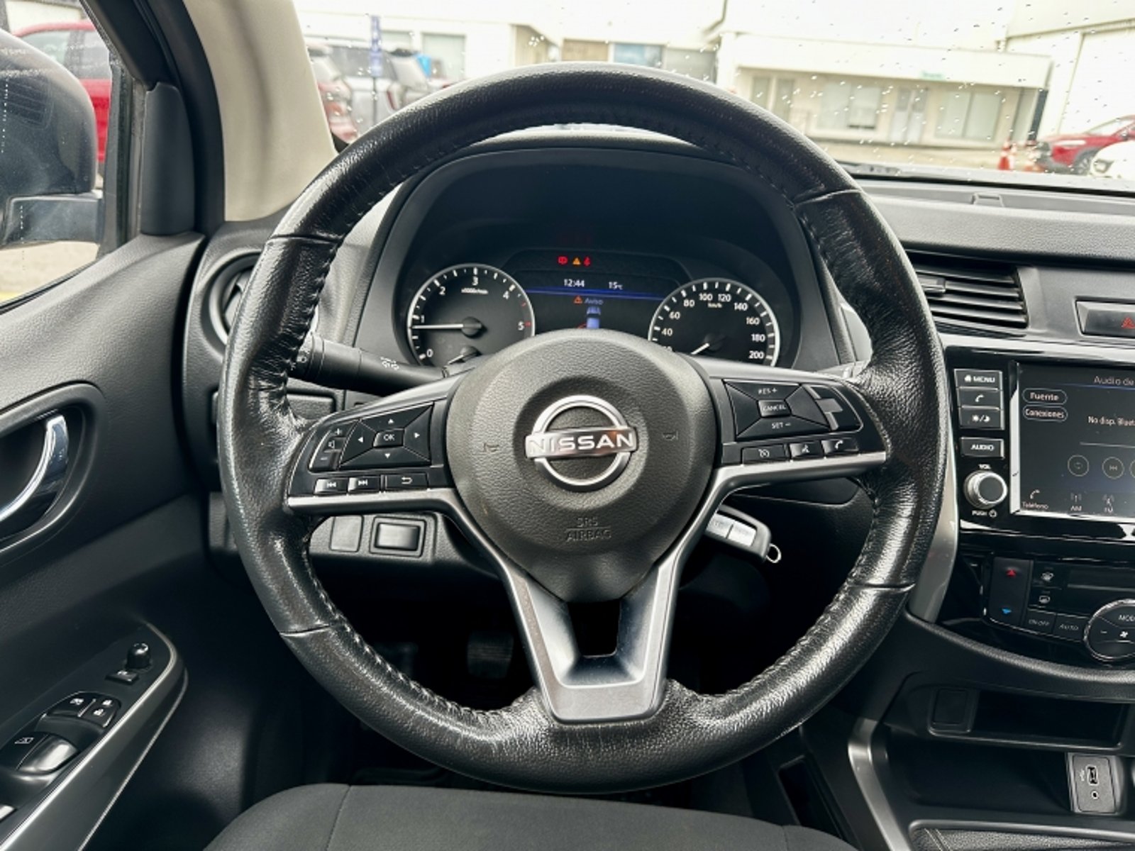 Nissan NAVARA 2.3 DC SE MT 4X2 DIESEL 2023 - Imagen 10 de 18