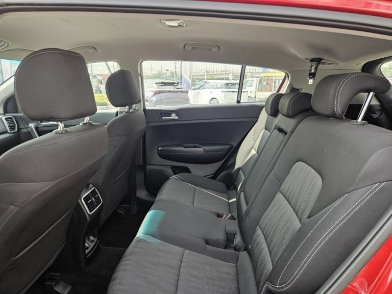 Kia SPORTAGE LX 2.0 AUT 2WD 2019 - Imagen 8 de 20