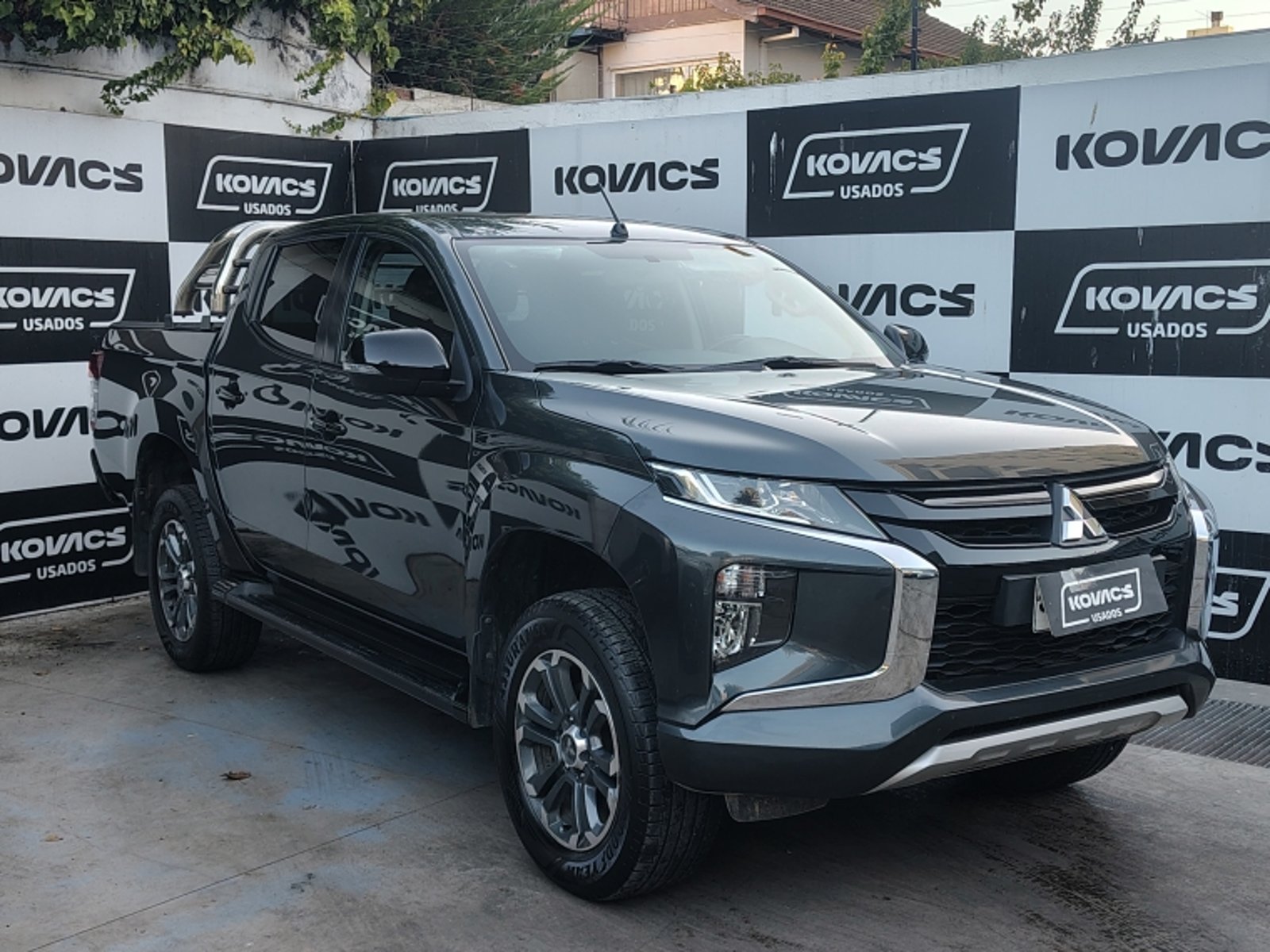 MITSUBISHI L200 2.4 TD DAKAR CRS HP AT  4X4  DOBLE CABINA 2023 - Imagen 4 de 19