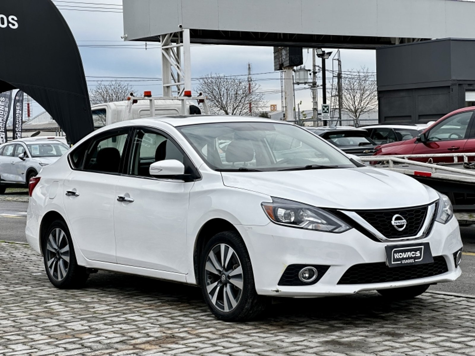Nissan SENTRA 1.8 AT EXCLUSIVE 2018 - Foto 2 de 16