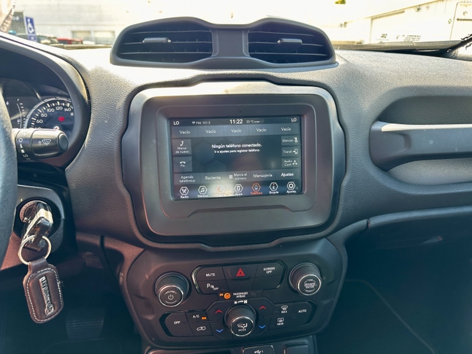 JEEP RENEGADE 1.8 SPORT LX AT 2022 - Imagen 13 de 20